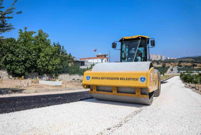 Bursa’da mezarlık yolları yenileniyor
