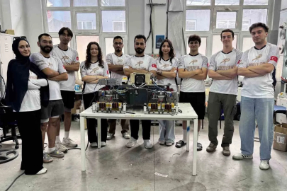 Mühendislik öğrencileri geliştirdikleri Hyperloop aracıyla TEKNOFEST’te birinciliği hedefliyor
