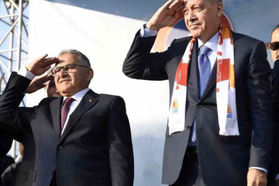 Başkan Büyükkııç’tan 25. yıl mesajı" Çeyrek asırlık hizmet ve eser yürüyüşü"
