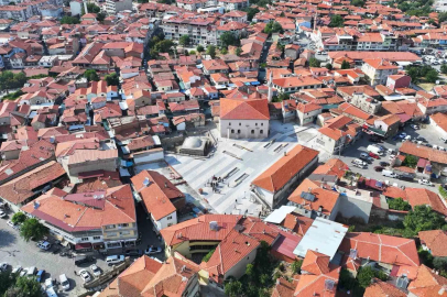 Kula’nın tarihi merkezine yeni meydan

