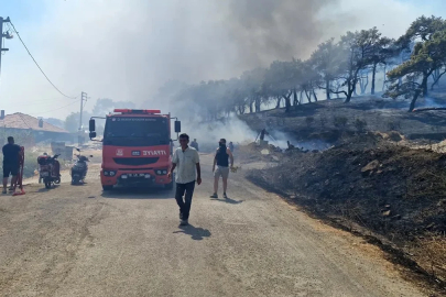 Kazdağları eteklerinde yangına 9 uçak 6 helikopter ile müdahale ediliyor
