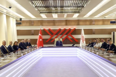 Yeni rektörlerin mazbataları verildi
