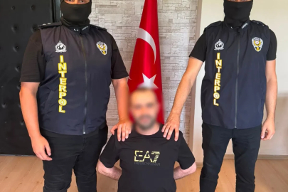 Gürcistan, 2 organize suç örgütü elebaşını Türkiye’ye iade etti
