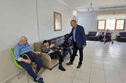 Bayburt’ta huzurevi sakinleriyle bir araya geldiler
