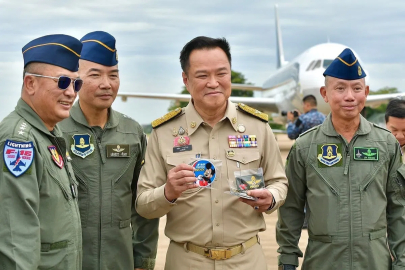 Tayland Başbakanı’nın kullandığı uçağa F-16’lar eşlik etti
