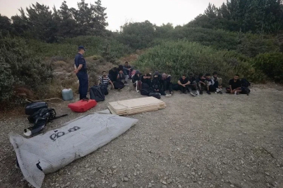 Çeşme’de 16 düzensiz göçmen yakalandı

