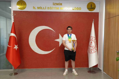 Singapur’dan İzmir’e dünya ikinciliği gururu

