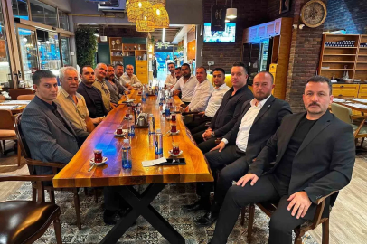 Ülkü Ocakları’nın geçmiş dönem il başkanları yemekte buluştu
