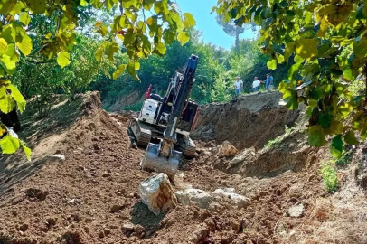 Gümüşova’da heyelan bölgesine müdahale başladı
