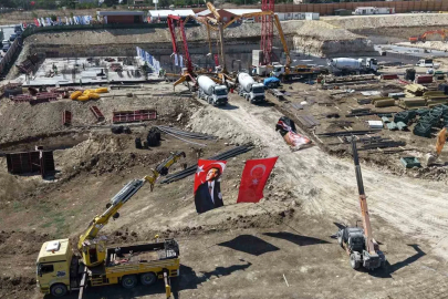 17 Ağustos depreminin sene-i devriyesinde Arnavutköy’de yeni konutların temeli atıldı
