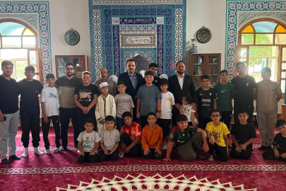 Demirözü Kaymakamı Ahat, yaz Kur’an kurslarını ziyaret etti
