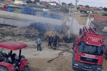 Eskişehir’de saman balyaları yandı
