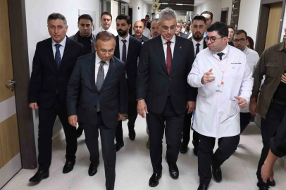 Bakan Memişoğlu’ndan saldırıya uğrayan Yeni Parti Milletvekili Meriç’e ziyaret
