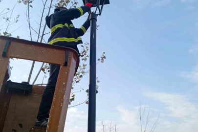 Vandallar tahrip etti, büyükşehir yeniledi
