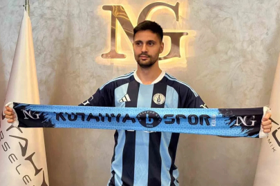 Kütahyaspor, Tarkan Serbest’i kadrosuna kattı
