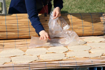 Tarhana güneşe çıktı, kışlık hazırlıkta son günler
