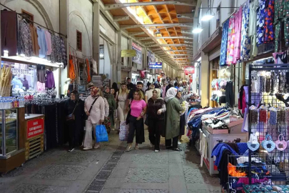Kahramanmaraş’ta çarşı esnafının yüzü gülüyor
