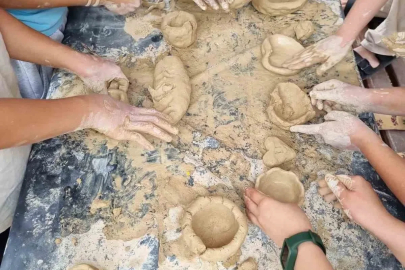 Çocuklar seramik çamuruyla hayal güçlerini sanata yansıttı
