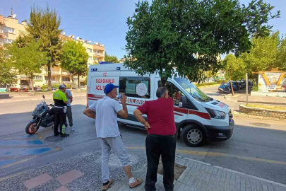 İki motosiklet kafa kafaya çarpıştı: 2 yaralı
