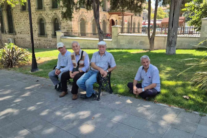 Tekirdağ’da sıcak hava bunaltıyor: Vatandaşlar gölgelik alanlara akın etti
