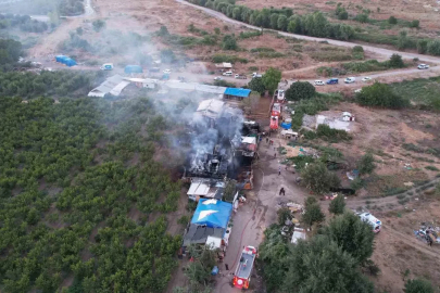 Bursa’da çiftlik alev alev yandı: Olay yeri dron ile görüntülendi
