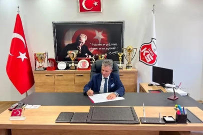 Yönetim kurulu üyelerini istifaya davet eden Kastamonuspor Başkanı görevden alındı
