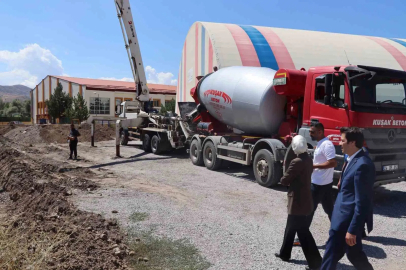 Tercan’da yapılacak kreş binasının temeli atıldı
