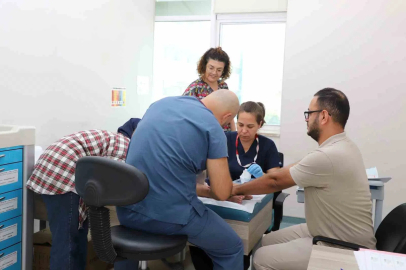 Aksu Belediyesi’nden çocuklara sünnet hizmeti
