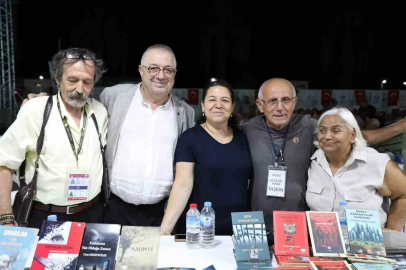 Edremit Kitap Fuarı’nda dördüncü gün de kültür ve sanatla dolu geçti
