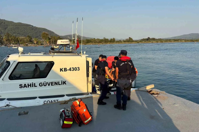 Sedir Adasında kayalıklardan üşen vatandaşa tıbbi tahliye
