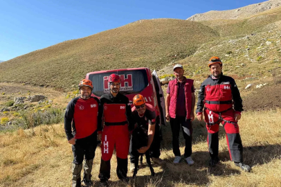 Alanya’da dağlık alanda mahsur kalan keçi kurtarıldı
