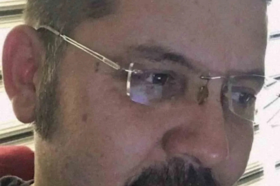 Haber alınamayan doktor evinde ölü bulundu
