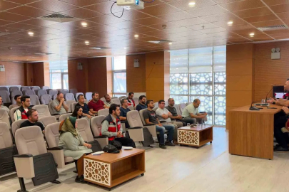 Kütahya’da kanatlı işletmelerinde biyogüvenlik eğitimi
