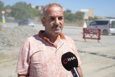 Arnavutköy’de çalışma sırasında açılan çukura taksi düştü: Sürücü faciadan döndü
