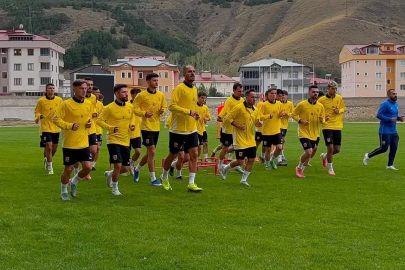 Bayburtspor’da kamp mesaisi sürüyor
