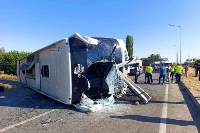 Devrilen otobüste yaralanan 22 kişinin tedavileri devam ediyor
