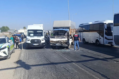 Kamyon, kamyona arkadan çarptı, 5 kilometre araç kuyruğu oluştu
