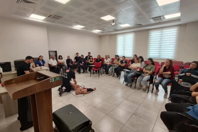 Karacasu Devlet Hastanesi’nde CPR eğitimi verildi
