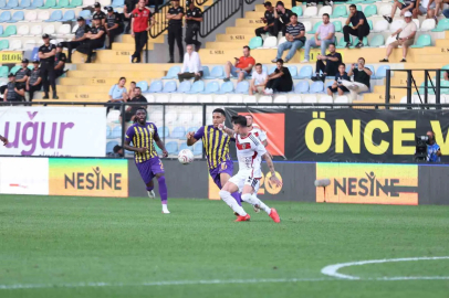 Trendyol Süper Lig: Eyüpspor: 0 - Gaziantep FK: 0 (İlk yarı)
