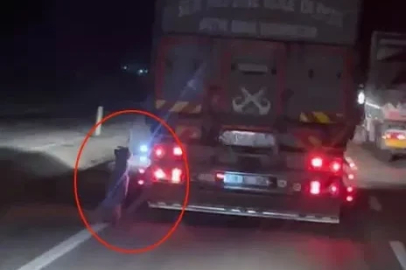 Köpeği kamyonetin arkasına bağlayıp sürükledi
