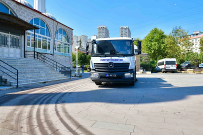 Esenyurt’ta Mevlit Kandili öncesi camiler ve mezarlıklar temizlendi
