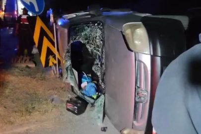 Çankırı’da iki hafif ticari araç çarpıştı: 9 yaralı
