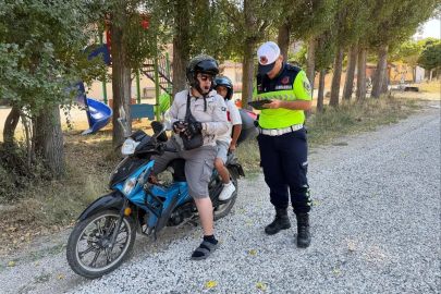 Bilecik’te motosiklet sürücülerine güvenli sürüş eğitimi
