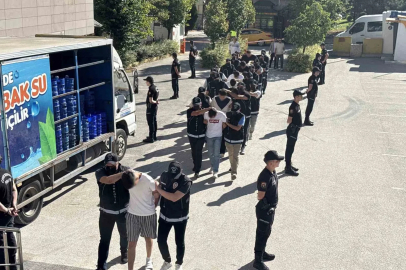 Daireden kaçırılan uyuşturucu sonrasında yapılan operasyonda 147 bin hap ele geçirildi, 9 şüpheli yakalandı
