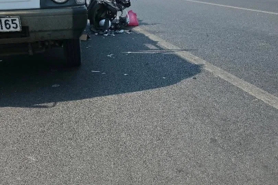 Alanya’da motosiklet park halindeki araca çarptı: 1 yaralı
