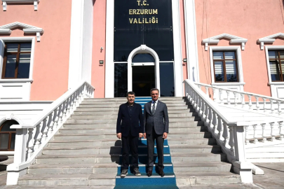 Vasip Şahin Erzurum’da
