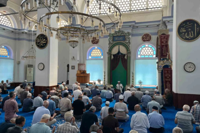 Burhaniye Kocacamide Mevlid Kandili programı düzenlendi
