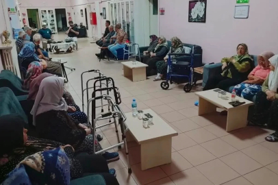 Kırklareli’nde huzurevi sakinleri Mevlit Kandili’nde bir araya geldi
