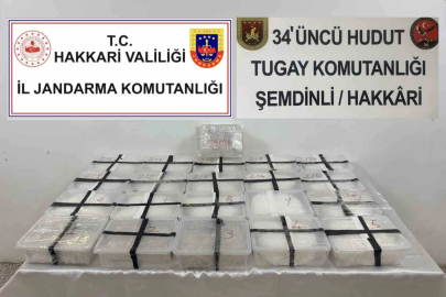 Hakkari’de 2 çuval uyuşturucu ele geçirildi
