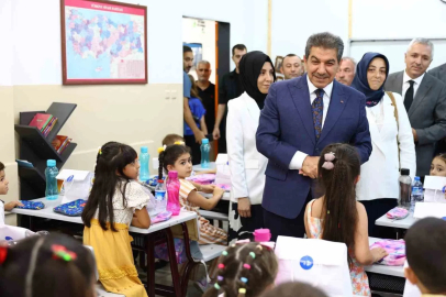 Esenler Belediyesi’nden miniklere kırtasiye desteği
